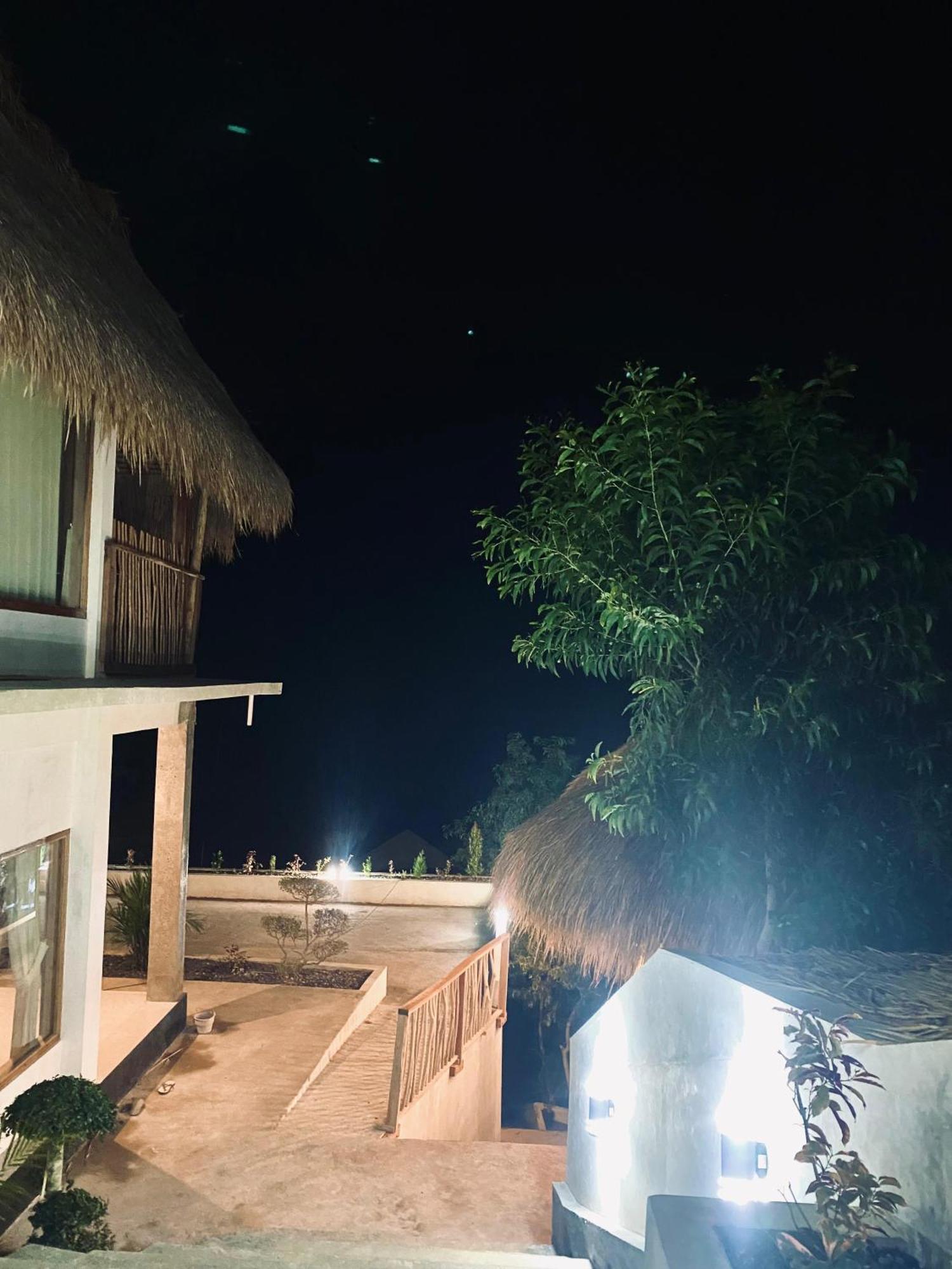 Sky Mountain Views 호텔 Kuta  외부 사진